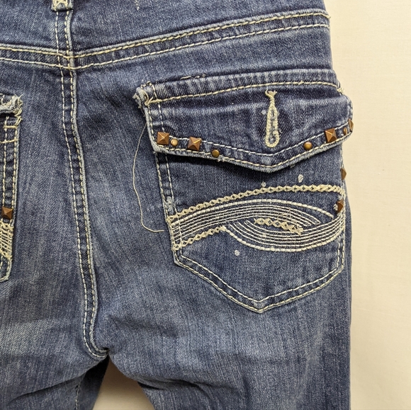 Rue 21 Premiere Distressed Jeans - Picture 4 of 8